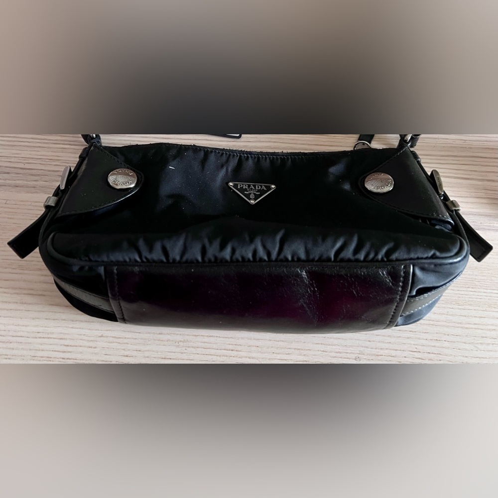 Prada Bag - Picture 3 of 15